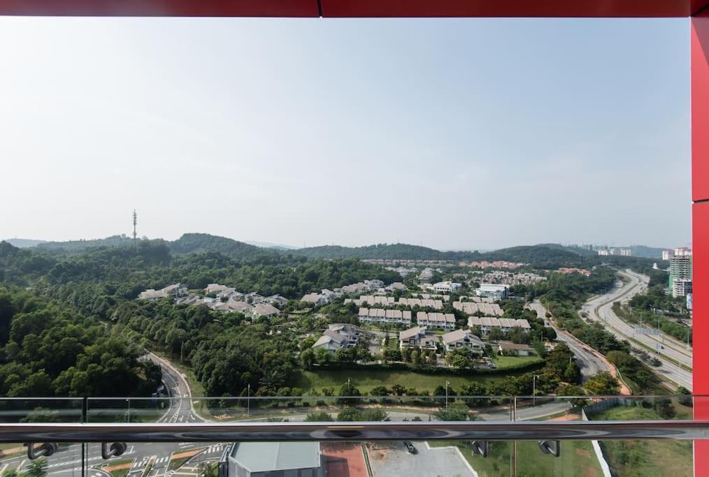 Palm Armada Residence Free Parking And Netflix Putrajaya Bagian luar foto